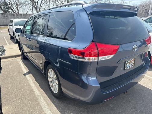 2014 Toyota Sienna XLE