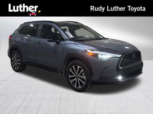 2025 Toyota Corolla Cross XLE