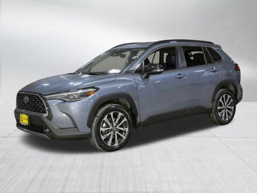 2025 Toyota Corolla Cross XLE