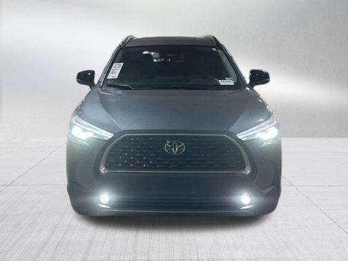 2025 Toyota Corolla Cross XLE