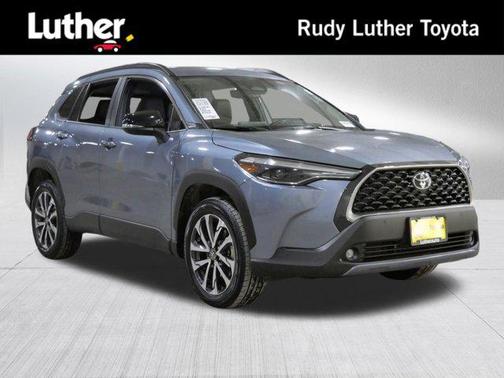 2025 Toyota Corolla Cross XLE