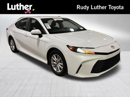 Ice Cap 2025 Toyota Camry LE