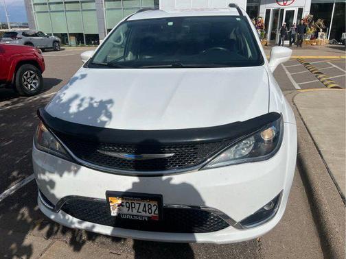 2018 Chrysler Pacifica Touring-L Plus