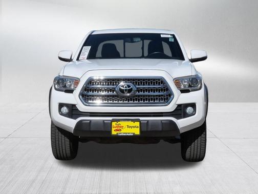 Super White 2016 Toyota Tacoma TRD Off Road