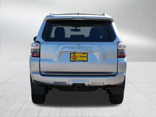 Classic Silver Metallic 2016 Toyota 4Runner SR5 Premium