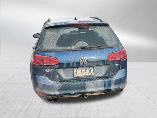 2016 Volkswagen Golf SportWagen TSI SE 4-Door