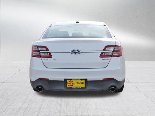2017 Ford Taurus SE