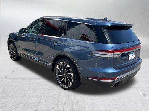 Blue Diamond Metallic 2020 Lincoln Aviator Reserve AWD