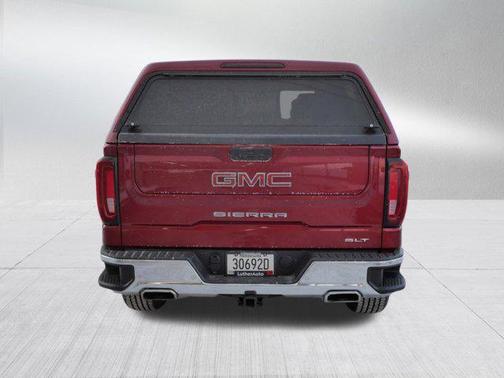 2022 GMC Sierra 1500 SLT