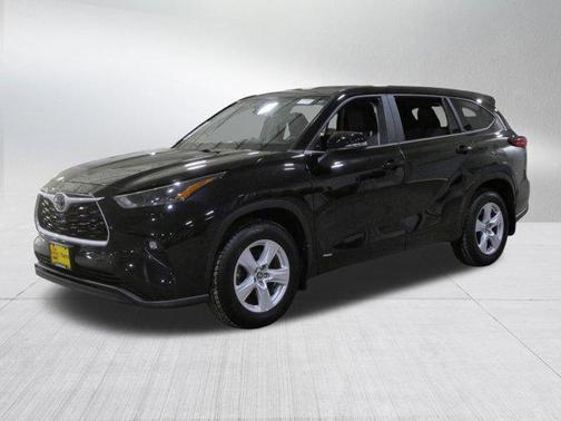 Midnight Black Metallic 2023 Toyota Highlander Hybrid LE