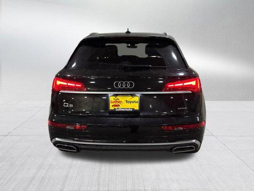 2023 Audi Q5 45 S line Premium