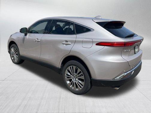 Titanium Glow 2021 Toyota Venza Limited