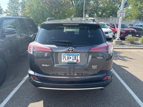 2017 Toyota RAV4 XLE