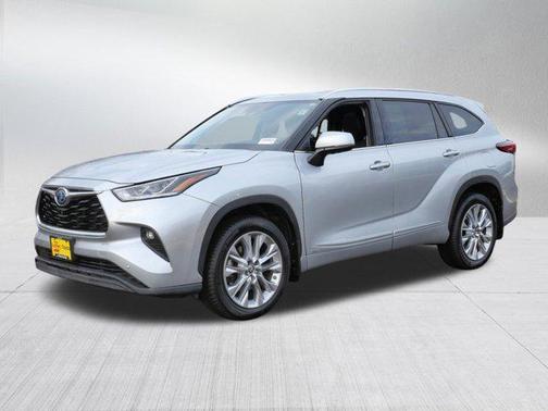 2022 Toyota Highlander Hybrid Limited