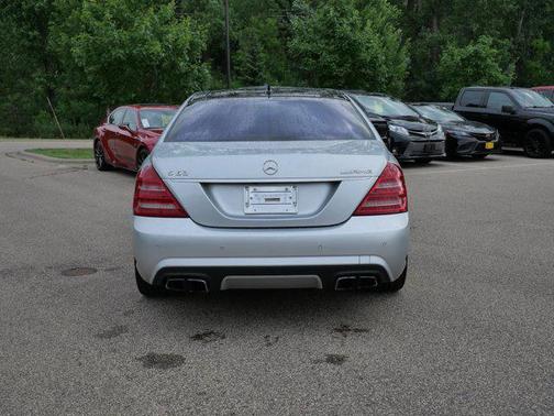 2011 Mercedes-Benz S-Class S 63 AMG
