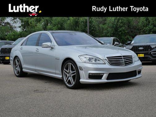 2011 Mercedes-Benz S-Class S 63 AMG