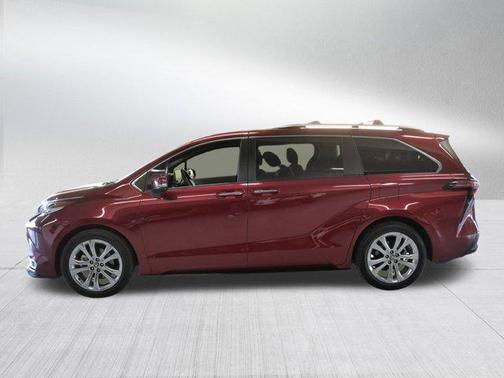 2023 Toyota Sienna Platinum 7 Passenger
