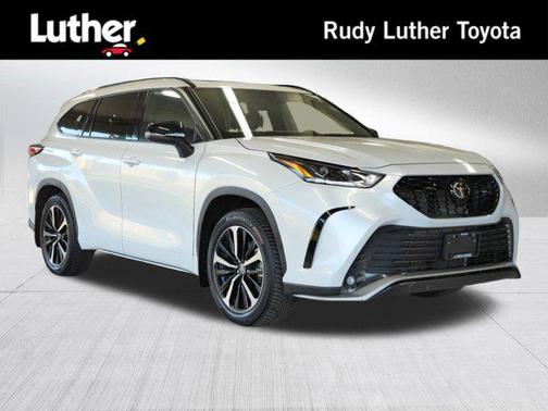 2022 Toyota Highlander XSE