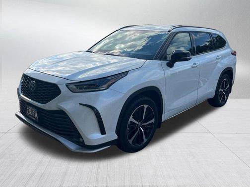 2022 Toyota Highlander XSE