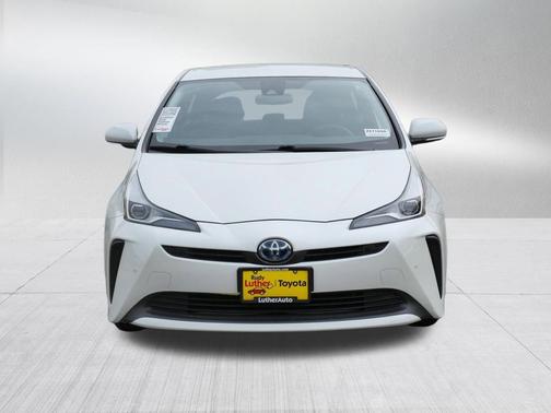 Blizzard Pearl 2020 Toyota Prius LE