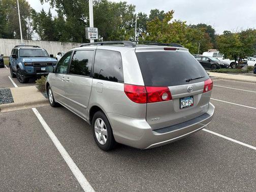 2008 Toyota Sienna LE