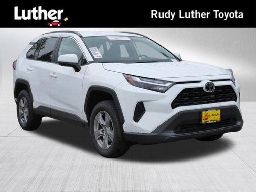 Ice Cap 2024 Toyota RAV4 XLE