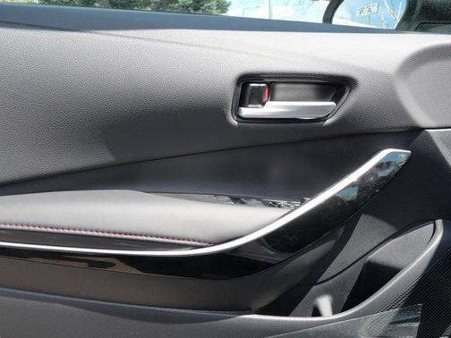 Wind Chill Pearl 2026 Toyota Corolla XSE