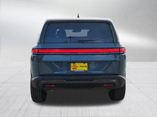 2025 Rivian R1S Premium Tri Motor Max Pack