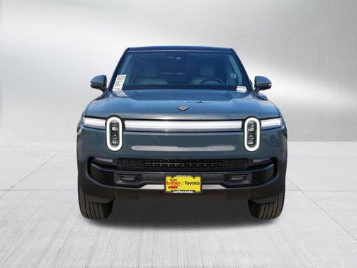 2025 Rivian R1S Premium Tri Motor Max Pack