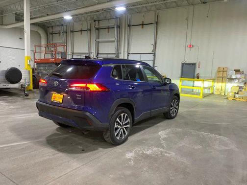 2025 Toyota Corolla Cross XLE