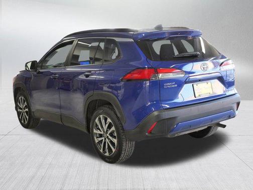 2025 Toyota Corolla Cross XLE