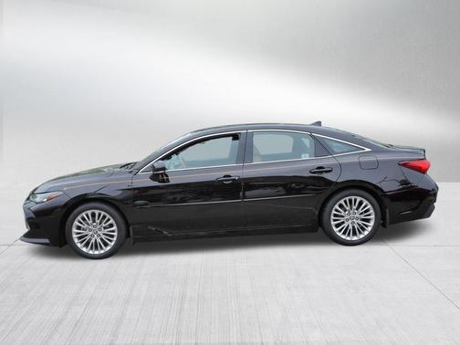 Opulent Amber 2021 Toyota Avalon Limited