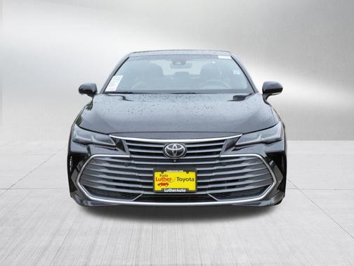 Opulent Amber 2021 Toyota Avalon Limited