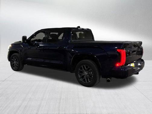 2022 Toyota Tundra Hybrid Platinum