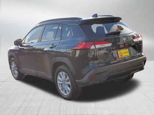 2025 Toyota Corolla Cross LE