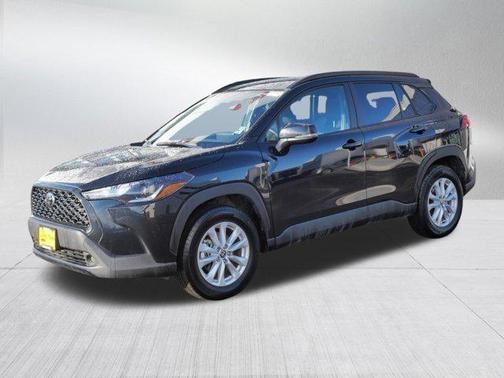 2025 Toyota Corolla Cross LE