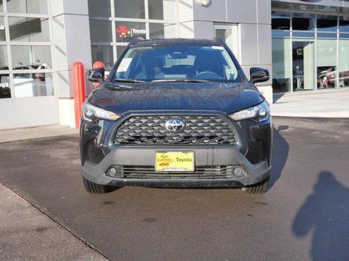 2025 Toyota Corolla Cross LE