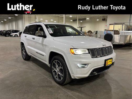 Bright White Clearcoat 2019 Jeep Grand Cherokee Overland