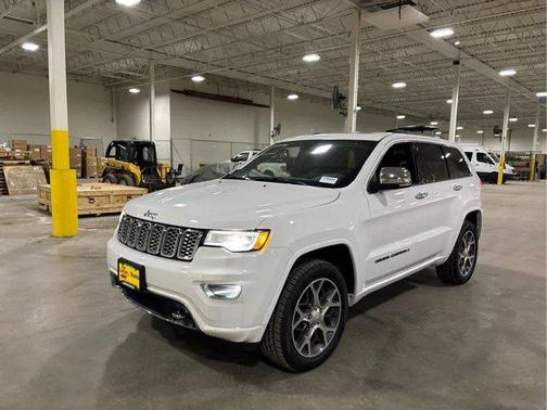 Bright White Clearcoat 2019 Jeep Grand Cherokee Overland