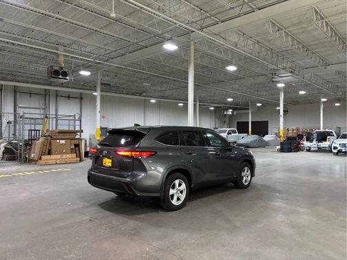 2021 Toyota Highlander Hybrid LE
