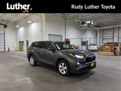 2021 Toyota Highlander Hybrid LE