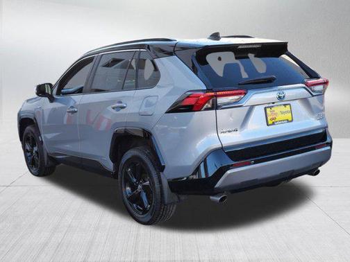2021 Toyota RAV4 Hybrid SE