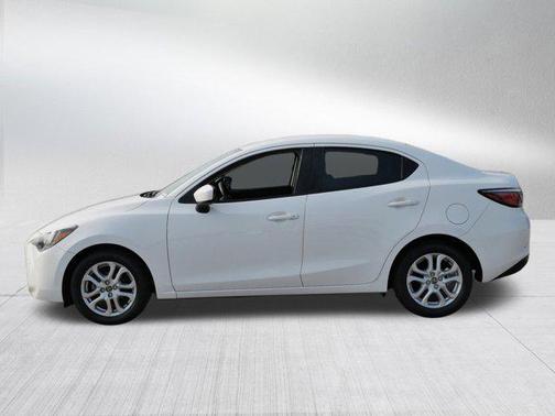 2017 Toyota Yaris iA Base