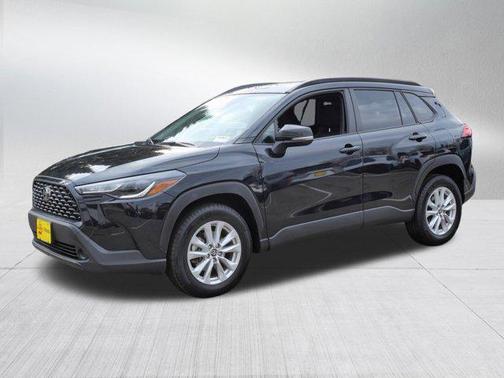 2025 Toyota Corolla Cross LE