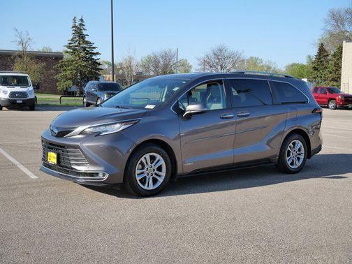 2021 Toyota Sienna Limited 7-Passenger