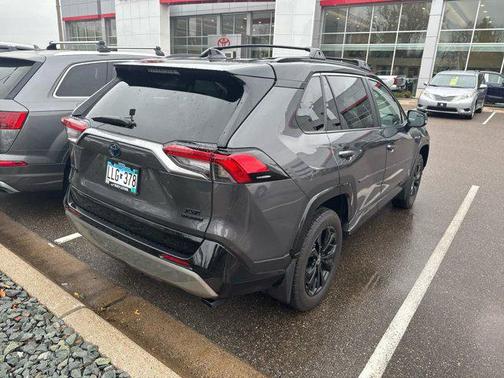 2024 Toyota RAV4 Hybrid SE