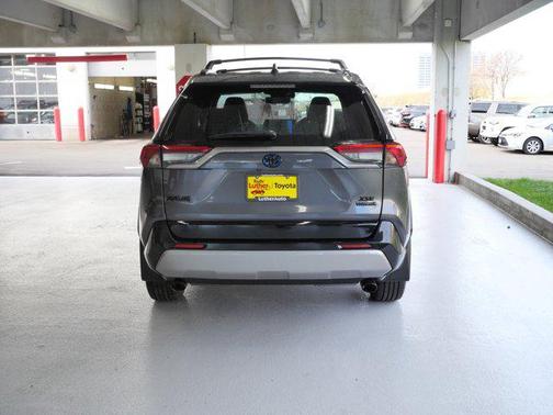 2024 Toyota RAV4 Hybrid SE