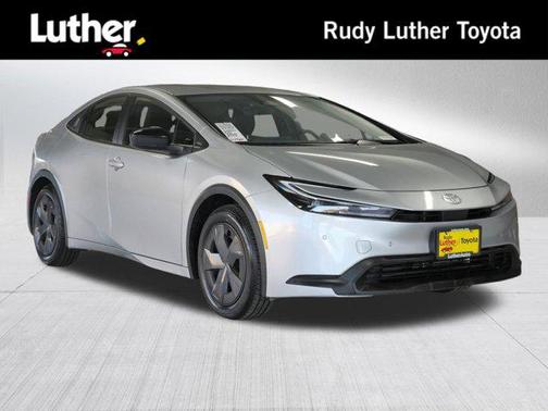 2025 Toyota Prius LE