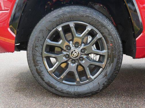 2025 Toyota Tundra Hybrid Platinum