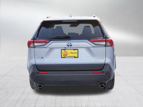 2020 Toyota RAV4 Hybrid XLE